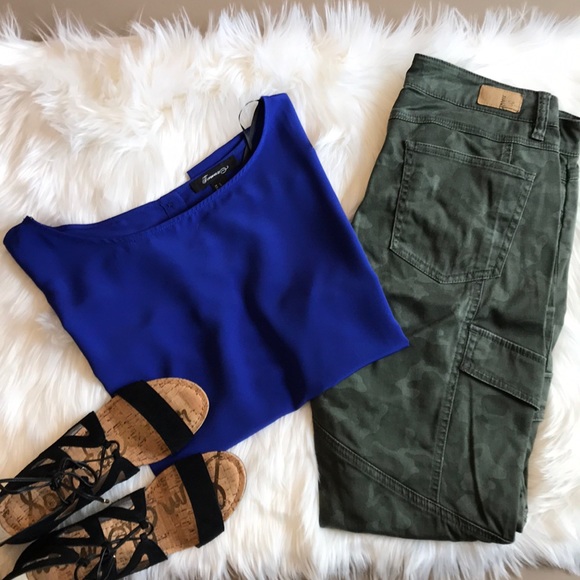 New Royal Blue Top - Picture 2 of 8